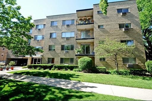 1st image of 800 Judson Ave APT 301