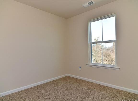 5th image of 8431 Taverns Ln