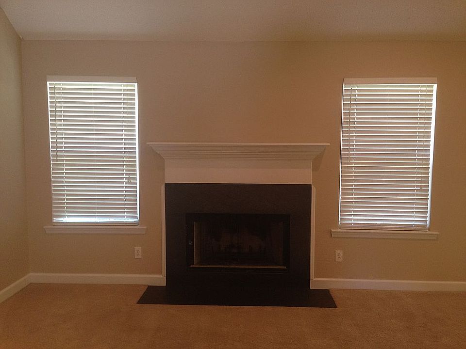 Fireplace in Living Rm