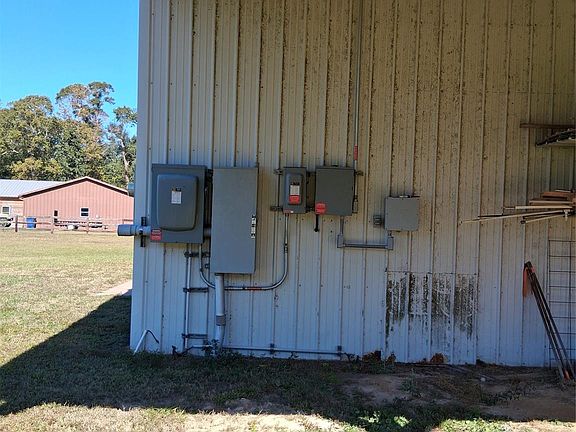 2nd image of 110 Dogwood Ln