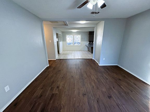 4th image of 2215 36th St