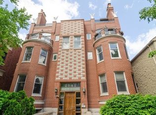 2642 N Racine Ave APT 3N, Chicago, IL 60614