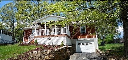 1st image of 4745 Autumn Ln NW