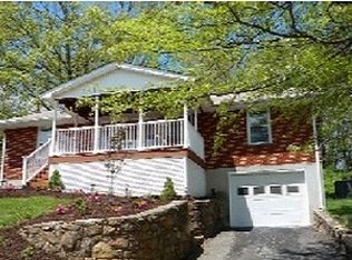 4745 Autumn Ln NW, Roanoke, VA 24017