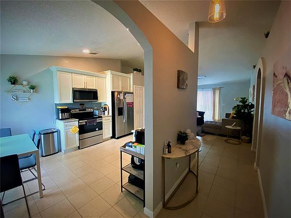 5th image of 702 Tradewinds Dr