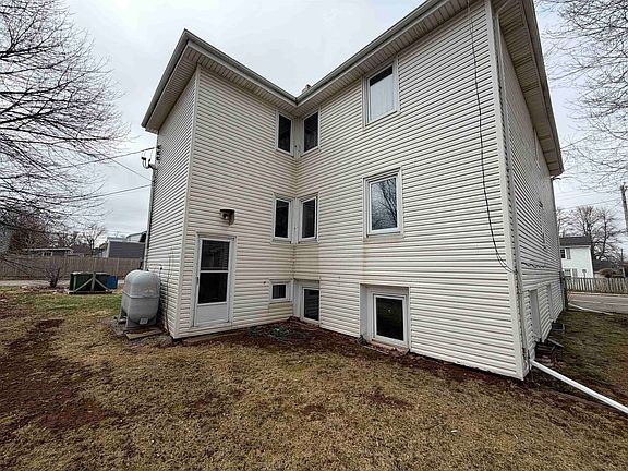 4th image of 116 Walthen Dr
