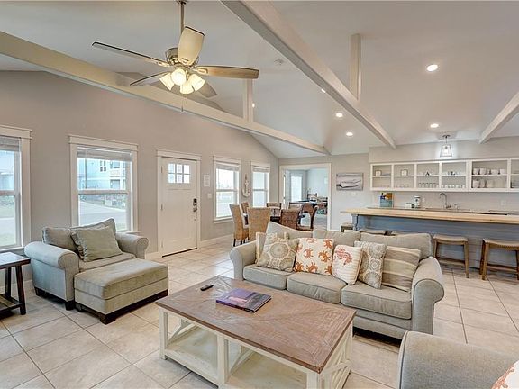4th image of 609 Sandy Ln