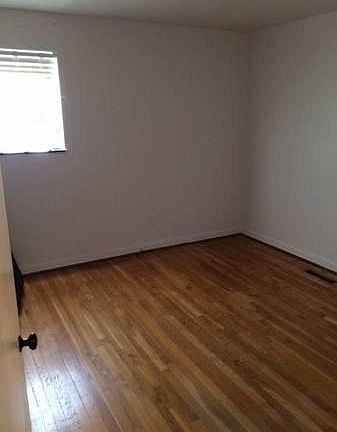 4th image of 3416 Grove Ave APT 1