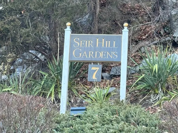 7 Seir Hill Road APT 16, Norwalk, CT 06850