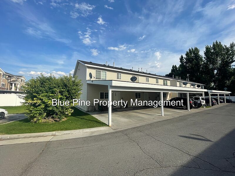 1st image of 577 Legacy Ln Unit 1