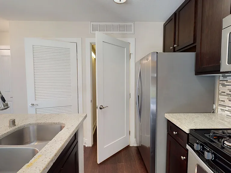 27 Seventy Five Mesa Verde — Photo 109