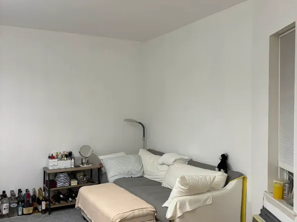 319 East 73rd Street image 2 of 23