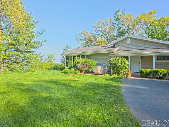 4th image of 3150 Thornapple River Dr SE