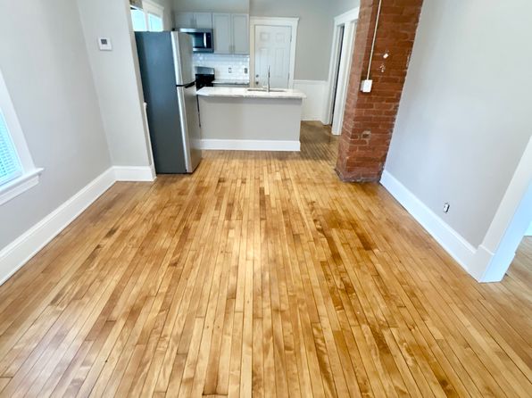 2186 W 10th St APT 3