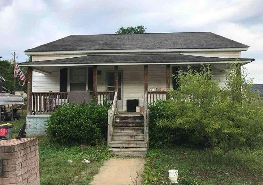 1st image of 4 SE 6th St