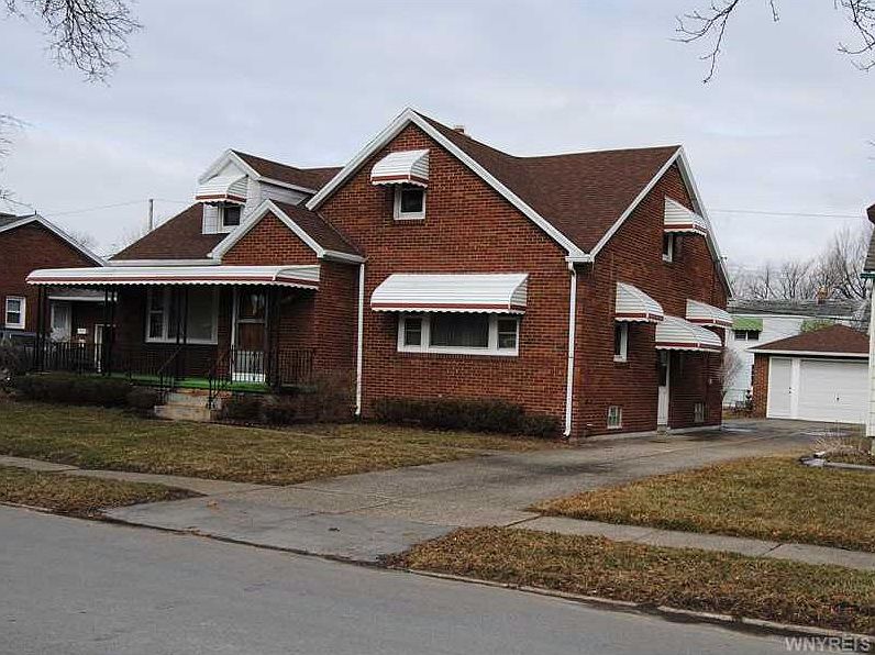 1st image of 100 Leonard St