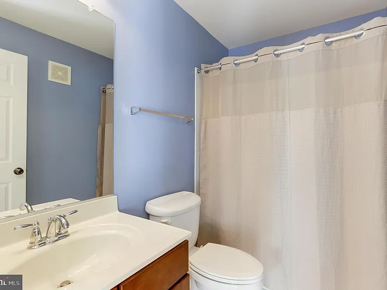 15262 Rosemont Manor Dr — Photo 10