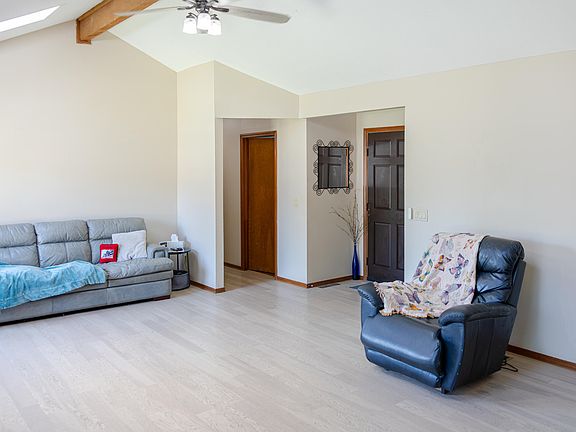 5th image of 2099 W Nottingham Street