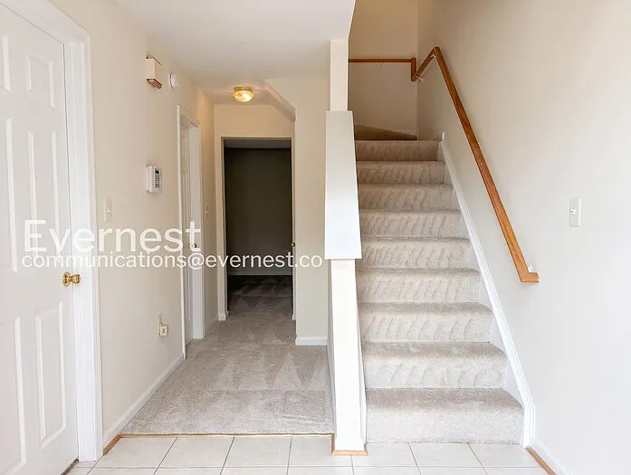 1101 Highpointe Blvd — Photo 4