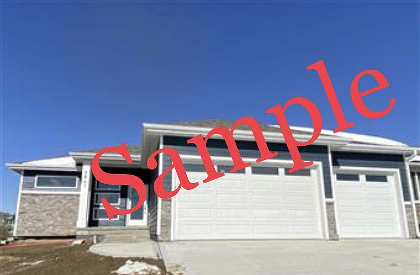2nd image of 180 N Canterbury Cir