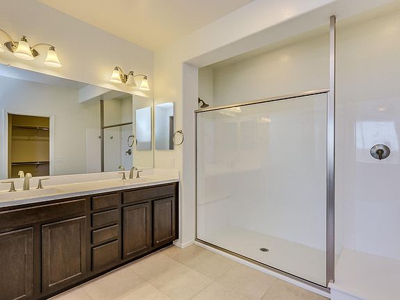 4th image of 23097 S 226th Way