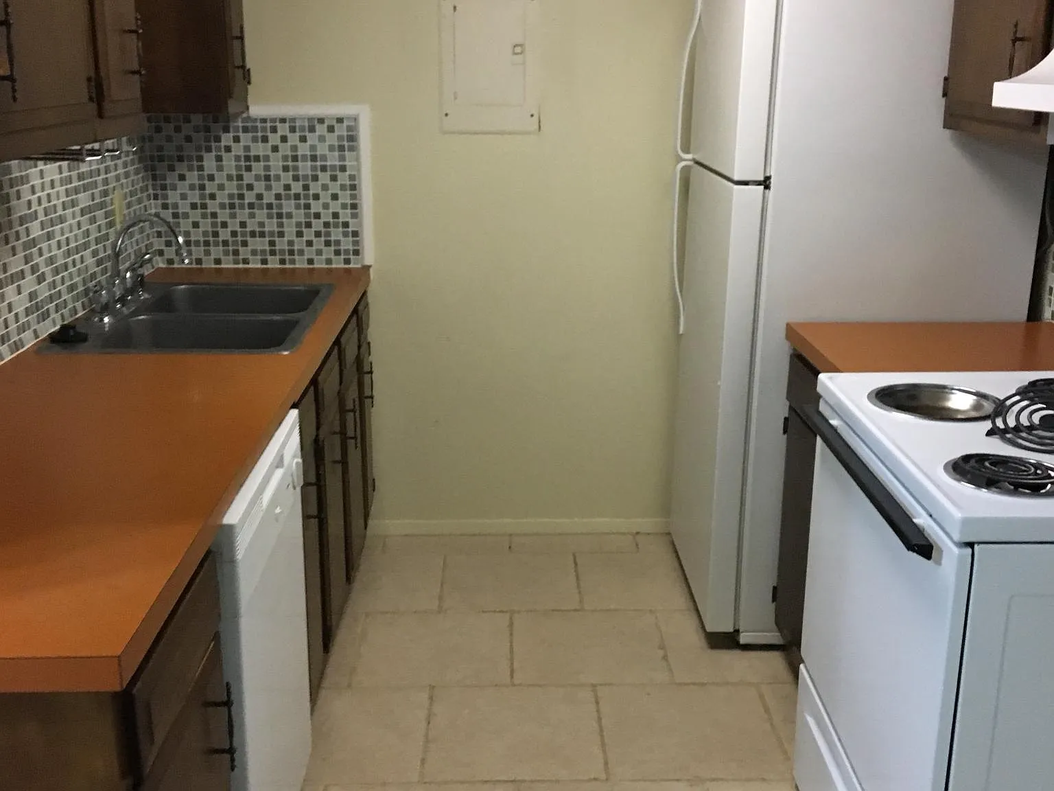 833 Quetzal St — Photo 1