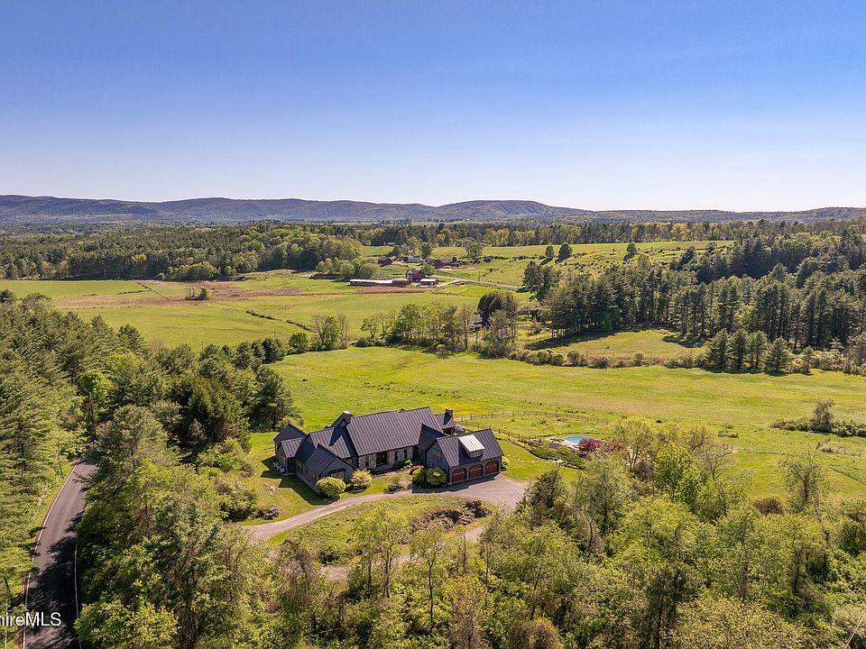1st image of 58 Round Hill Rd