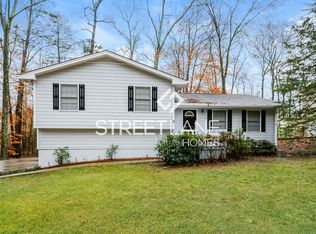 866 Loggins Trl, Lawrenceville, GA 30043