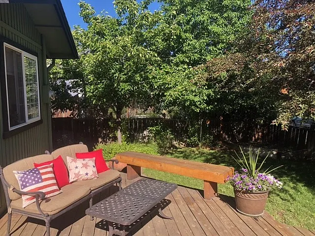 3 bed, 1250 sqft, $3,400 — Photo 4