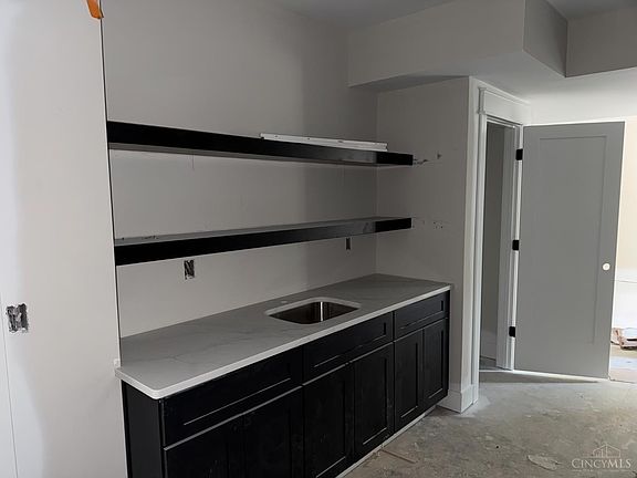 5th image of 3209 Bach Ave