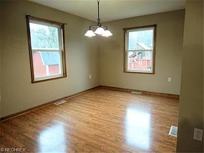 4th image of 41 Vine St
