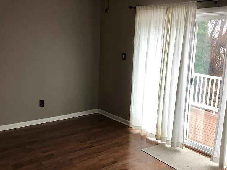 218 Delmar St — Photo 9