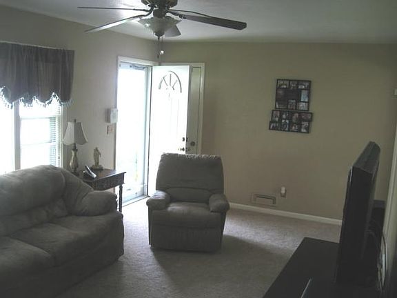 3rd image of 7009 Arlington Ave