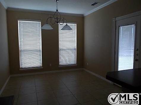 3rd image of 7002 Clearlake Ct
