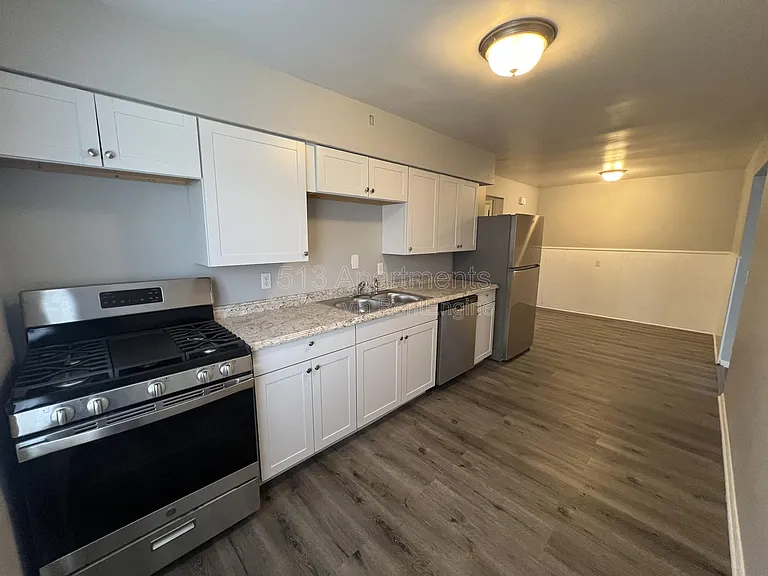 4594 Hamilton Ave #1 — Photo 2