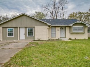 111 Kelly Ln, Baytown, TX 77521