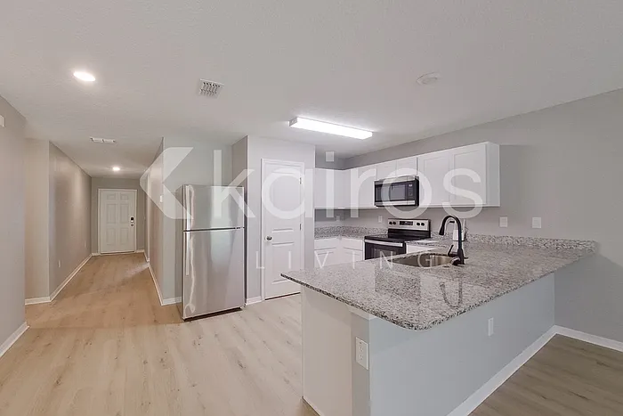 8833 N Vienna Dr — Photo 6