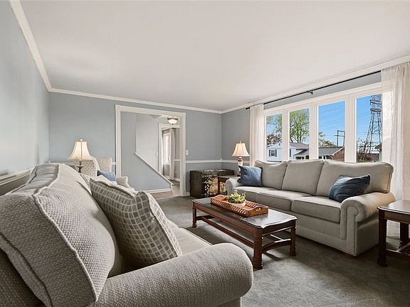 4th image of 3217 Sundale Dr