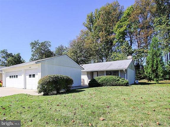 2nd image of 15411 Bassett Ln #24-C