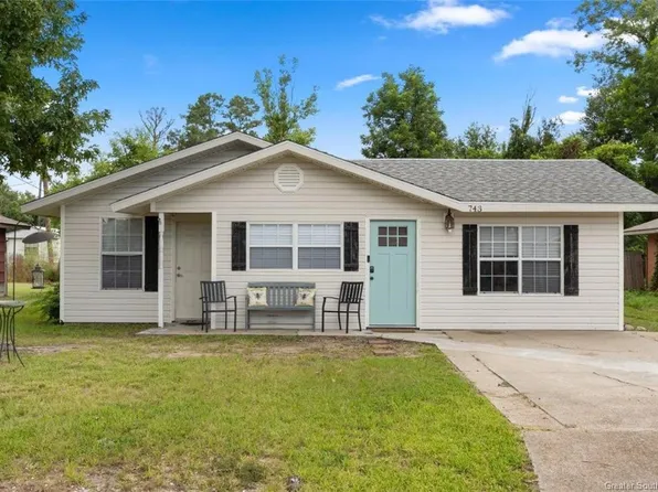743 Urban St, Sulphur, LA 70663