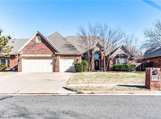 1812 Lancaster Dr, Edmond, OK 73012