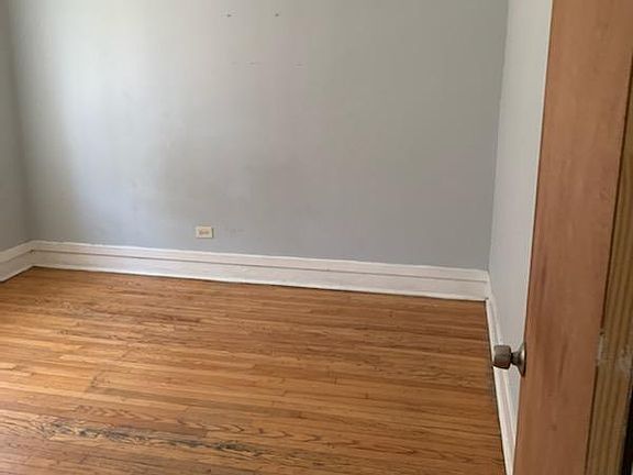 2nd image of 823 E 82nd St #1