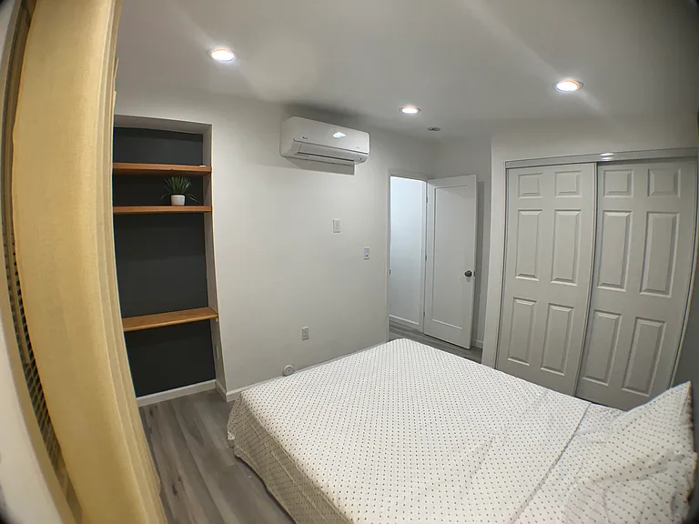 4833 Rushden Ave — Photo 15