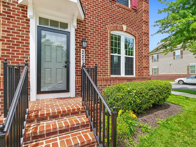 22764 Autumn Breeze Ave — Photo 3