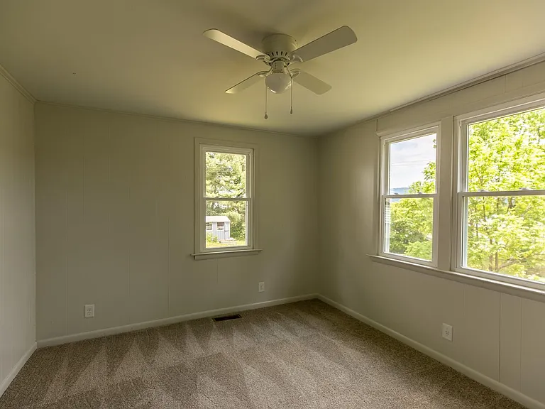 432 Cypress St — Photo 15