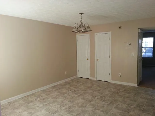 2 bed, 1.5 bath, 1280 sqft, $1,395 — Photo 3