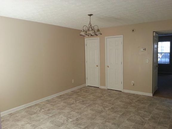 3rd image of 6526 Wellington Chase Ct