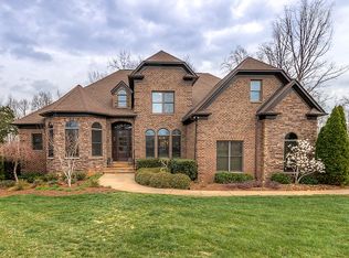 8523 Rolling Fields Rd, Mint Hill, NC 28227