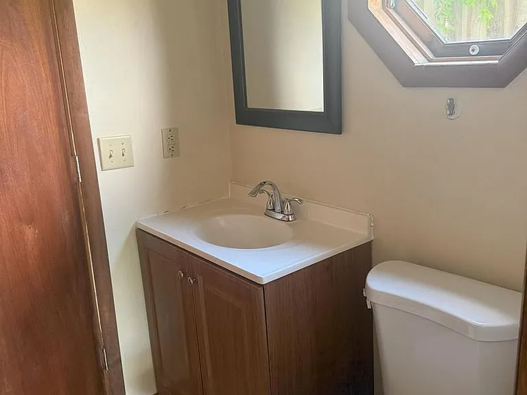 91 N Buena Vista St #A — Photo 8