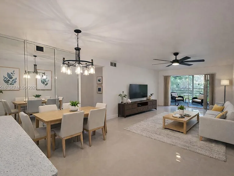 2403 Antigua Cir #L2 — Photo 5